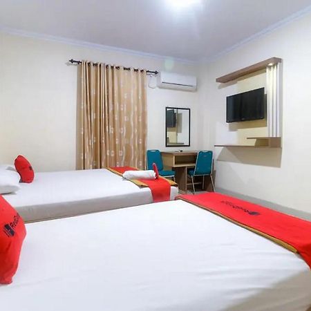 เรดดอร์ซ พลัส เนียร์ เวิลด์เทรดเซ็นเตอร์ บาตังฮารีมอลล์ Hotel Tanjungjohor ภายนอก รูปภาพ