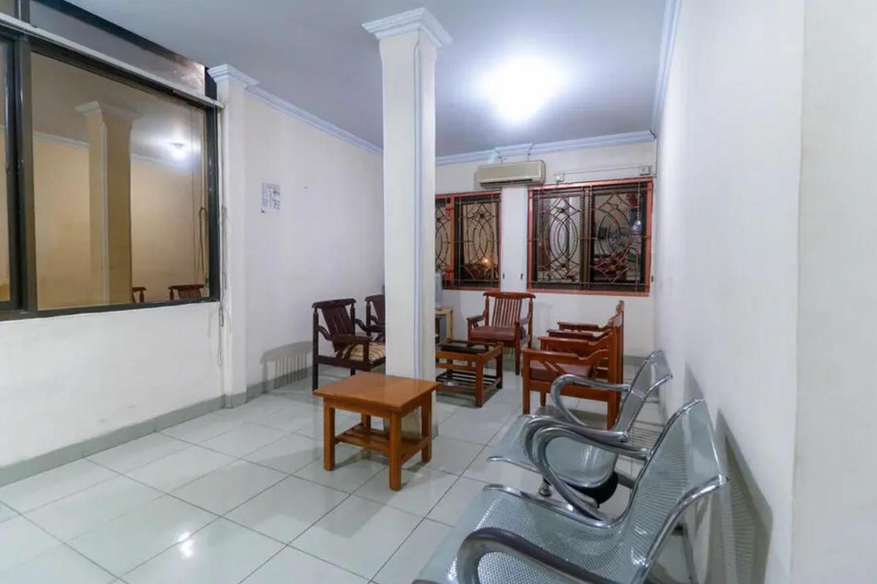 เรดดอร์ซ พลัส เนียร์ เวิลด์เทรดเซ็นเตอร์ บาตังฮารีมอลล์ Hotel Tanjungjohor ภายนอก รูปภาพ