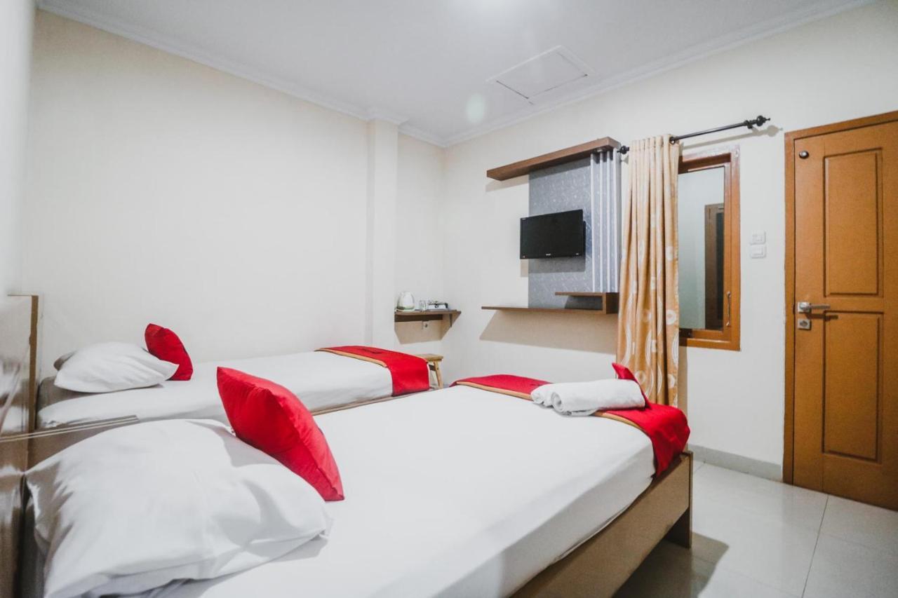 เรดดอร์ซ พลัส เนียร์ เวิลด์เทรดเซ็นเตอร์ บาตังฮารีมอลล์ Hotel Tanjungjohor ภายนอก รูปภาพ